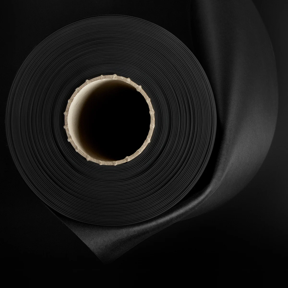 Geomembrană EPDM Elastoseal SealEco pentru hidroizolație iazuri, lacuri și bazine industriale