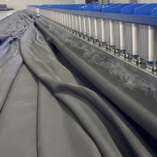 Membrană EPDM iaz RubberBear, folie cauciuc premium pentru impermeabilizare iazuri și lacuri, 100% sigură pentru pești.